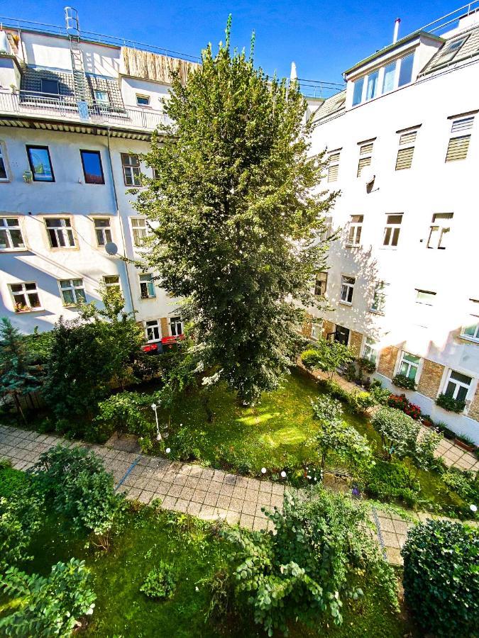 Sweet Home Apartment Вена Экстерьер фото